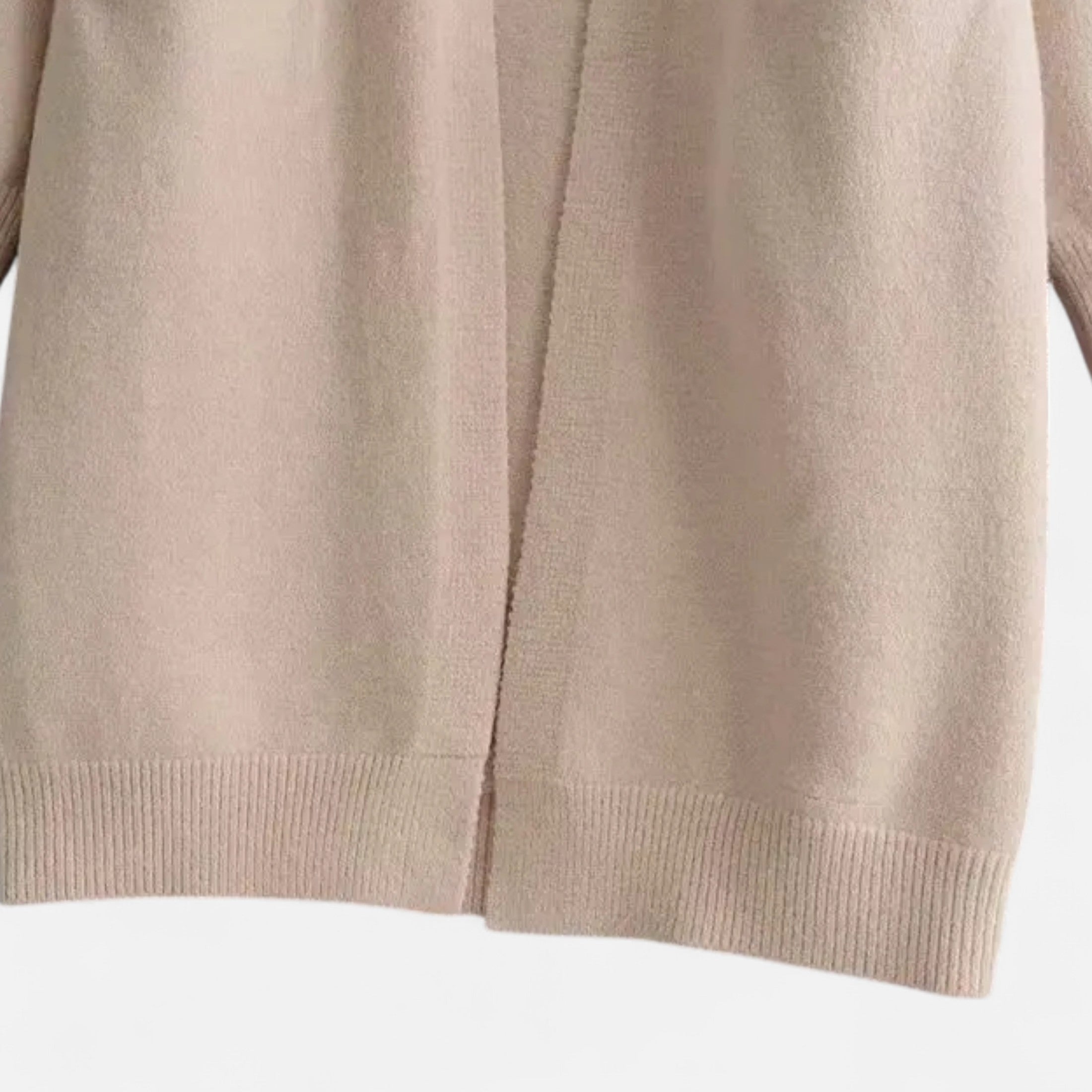 Women’s Stylish Thick Knitted Warm Cardigan with V-Neckline and Discreet Pockets