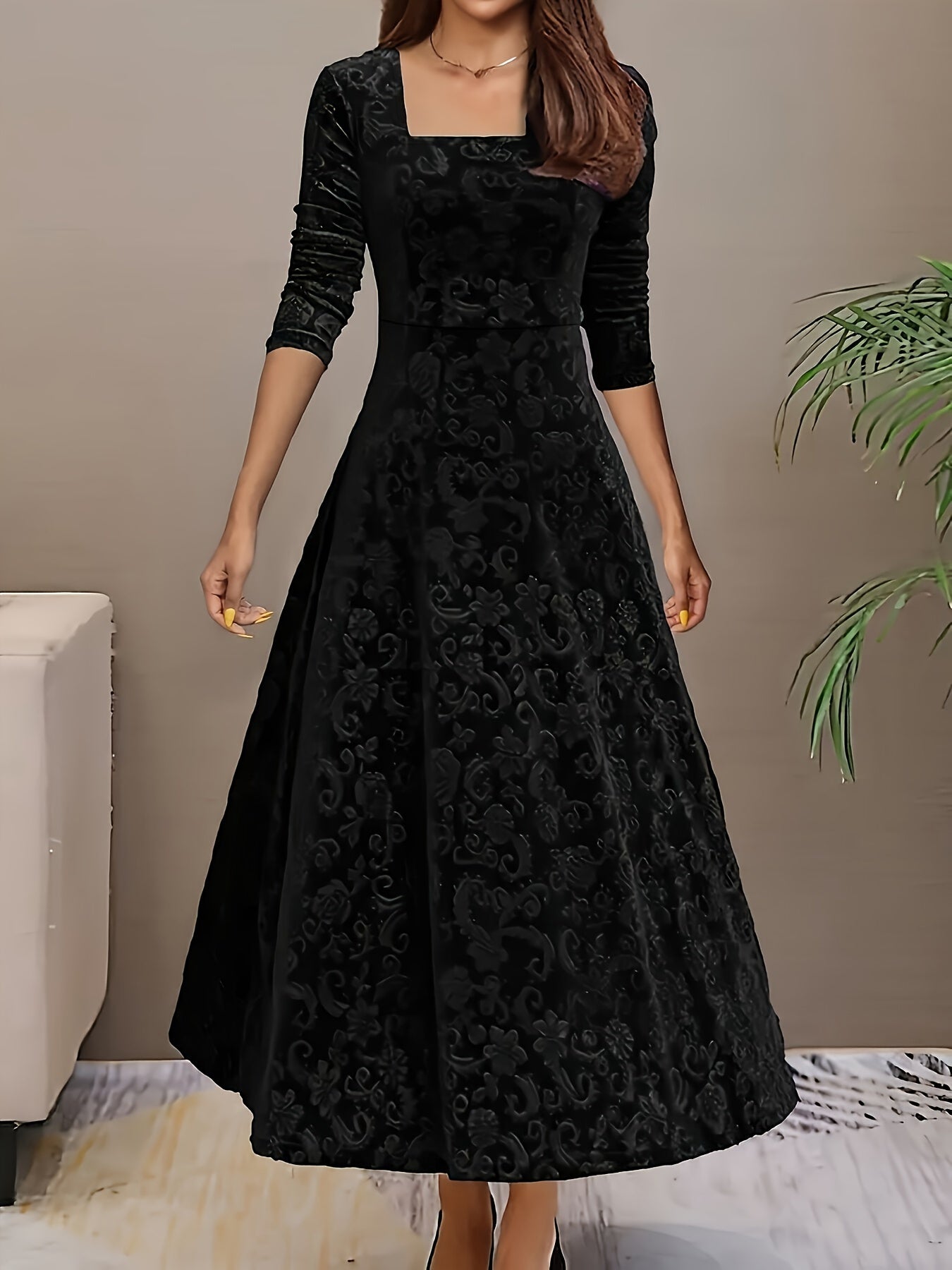Women’s Elegant Square Neck Evening Dress